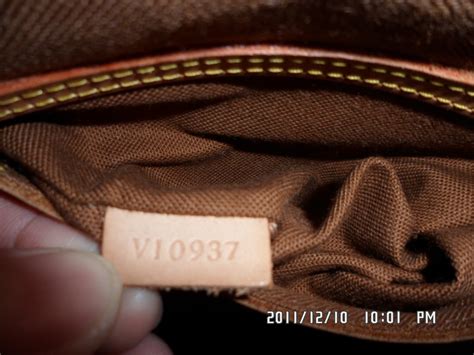 louis vuitton serial number mi0054|how to authenticate Louis Vuitton.